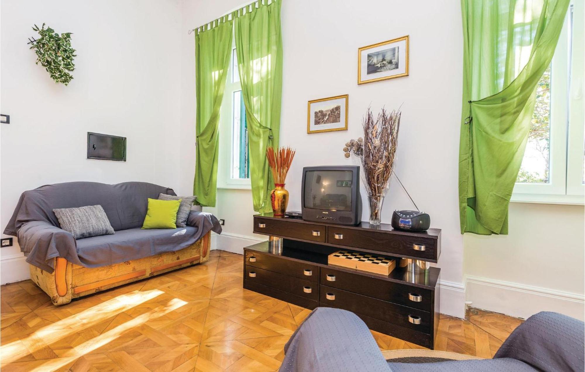 Amazing Apartment In Rijeka With Wifi Ngoại thất bức ảnh