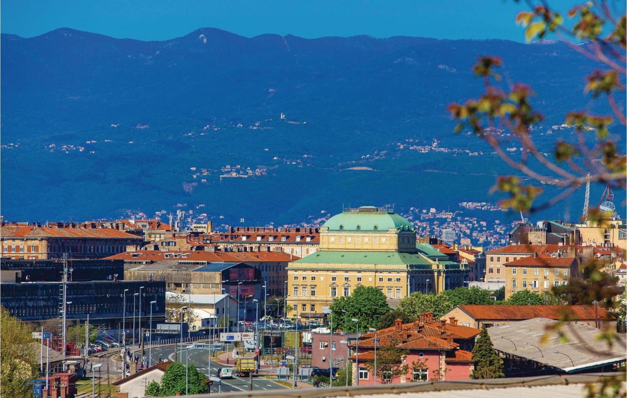 Amazing Apartment In Rijeka With Wifi Ngoại thất bức ảnh