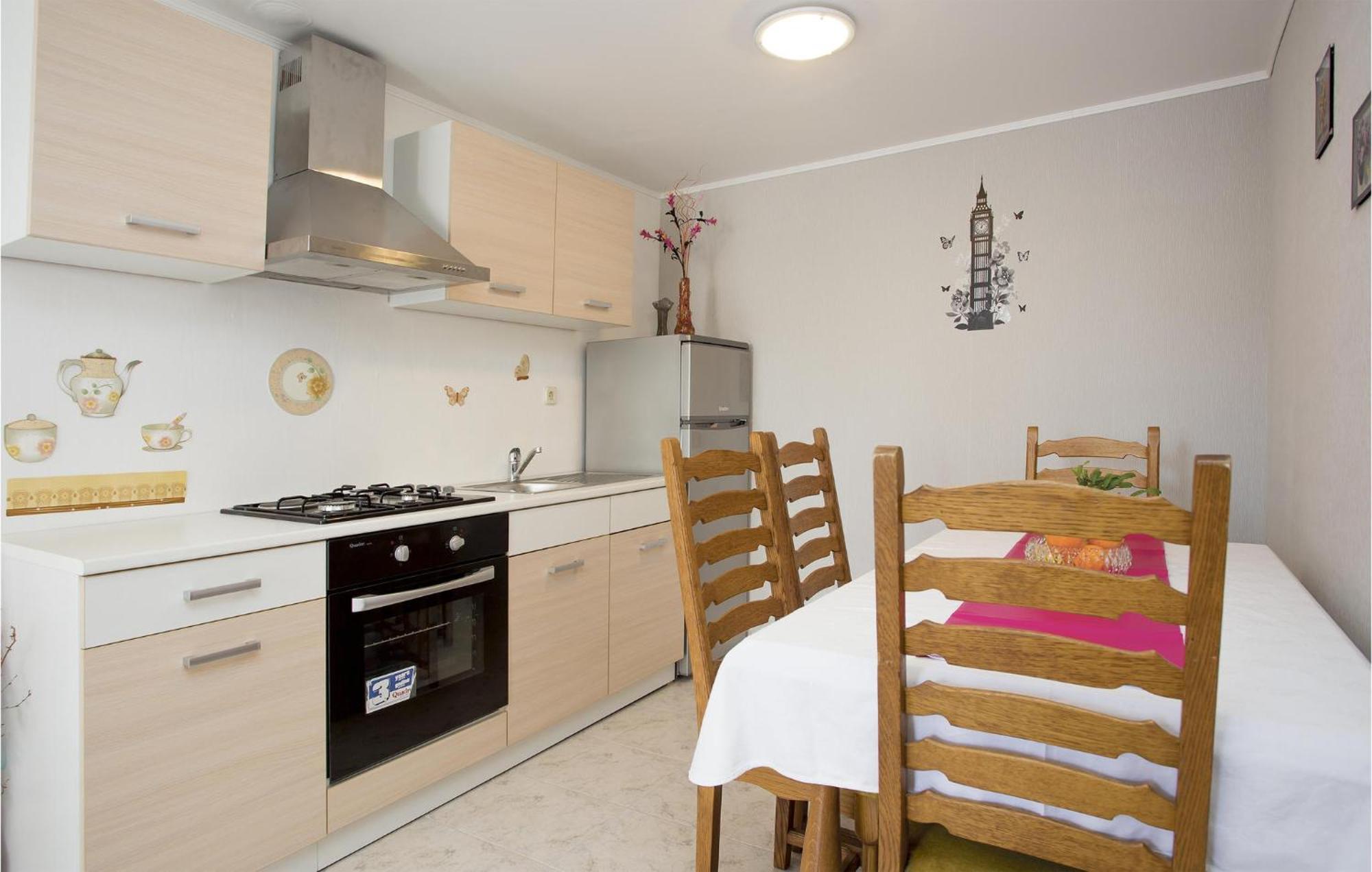 Amazing Apartment In Rijeka With Wifi Ngoại thất bức ảnh